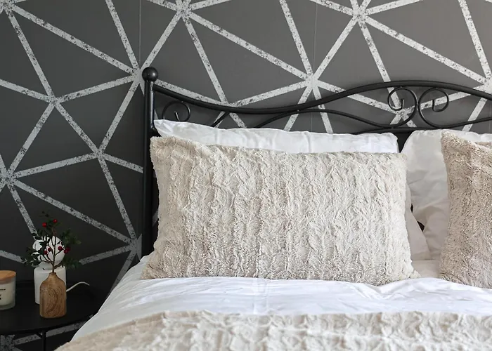 Arctic Glow By Booklapland ロヴァニエミ